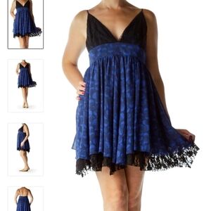 Sparkle and Fade Lace Detailed Mini Printed Dress